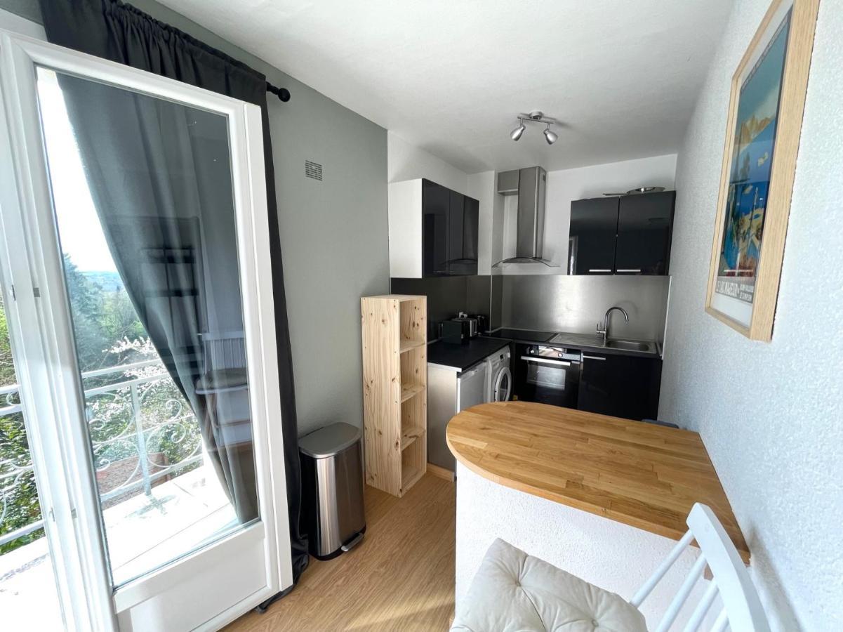 Mon Appart'Hotel - Climatisation Avec Parking Gratuit Brive-la-Gaillarde Exterior foto
